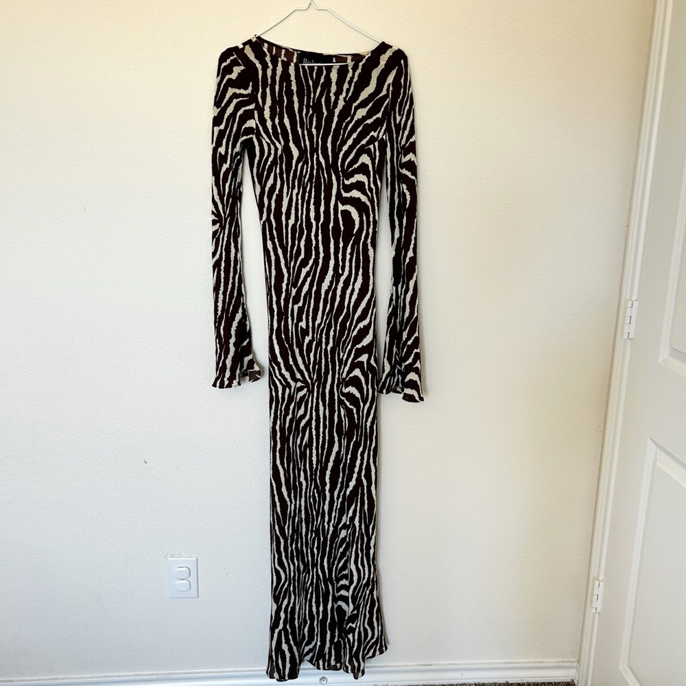 Realisation Par Gia Long Sleeve Silk Zebra Maxi Dress Animal - Picture 4 of 13